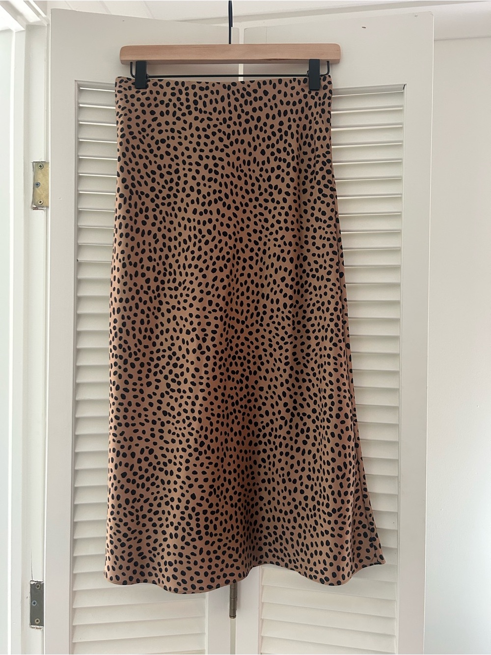 J.Crew Animal Print Midi Skirt Women’s Size XS Tan Black Elastic Waist Leopard